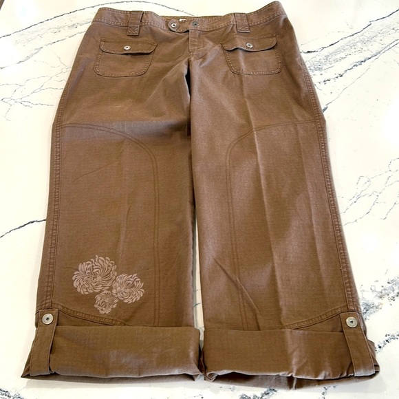 Colombia Cotton Pant that can be Capri or worn Long with Stencil on leg sz.10 - Picture 1 of 9